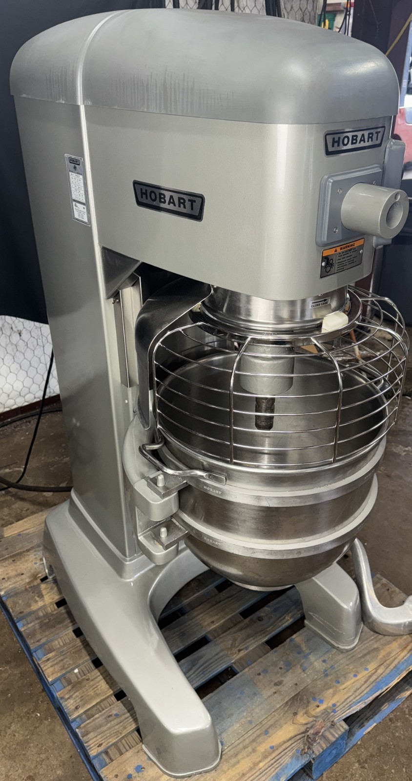 Hobart legacy HL600 60 Qt Bakery Dough Mixer W Guard Bowl Attachment 1 & 3 Phase