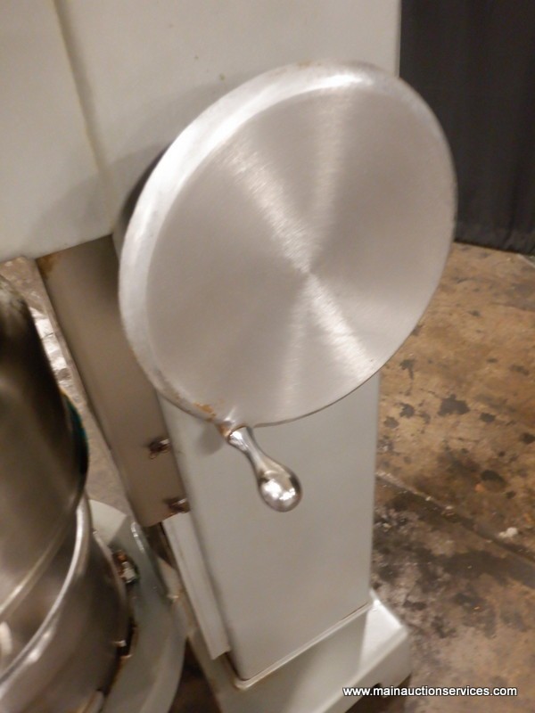 HOBART D340 40 QT DOUGH MIXER WITH BOWL GUARD & 1 HOOK