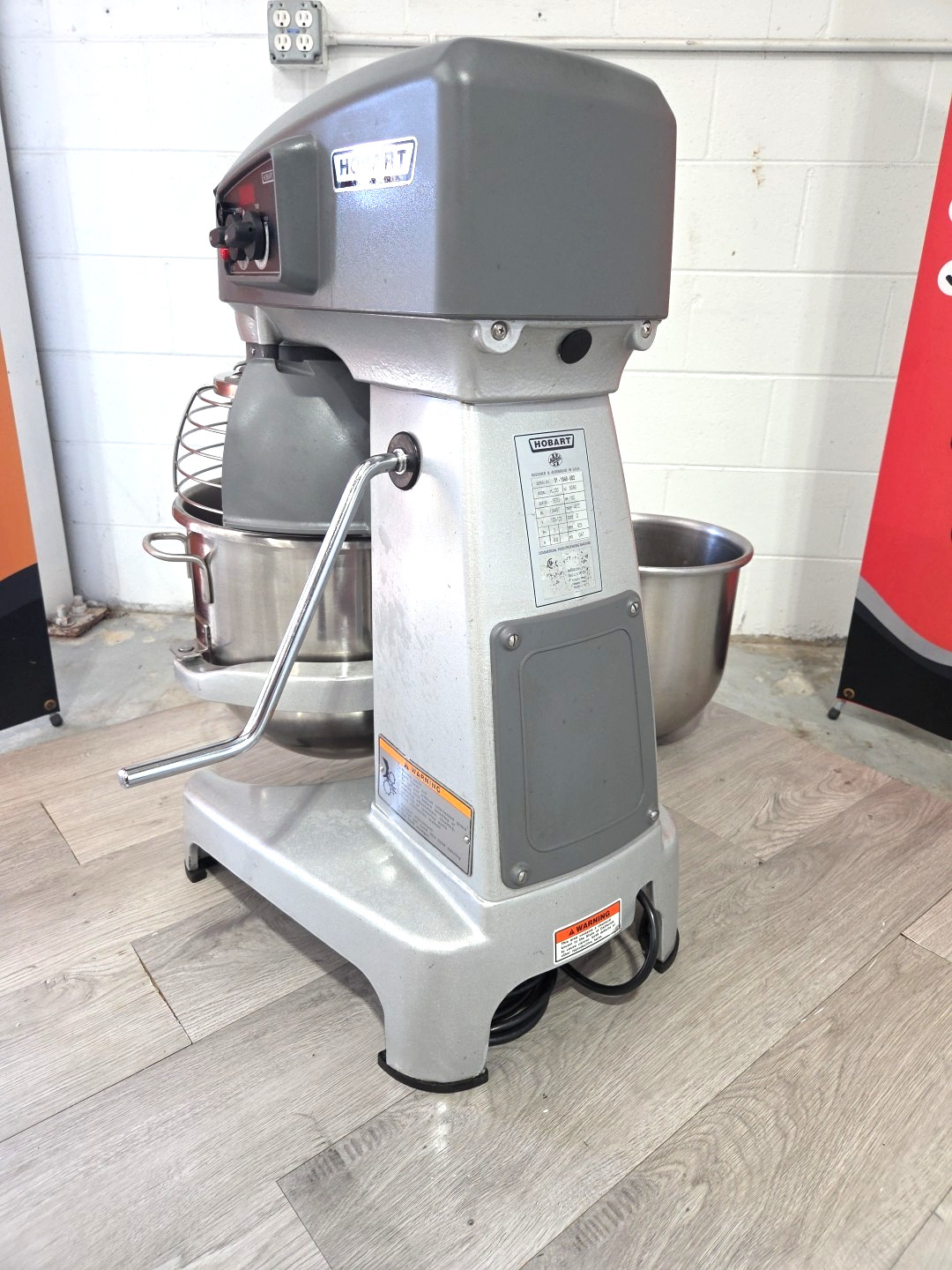 HOBART HL200 20 Quart Mixer With HOOK+2 BOWLS – 1/2 HP – Watch Running Video!