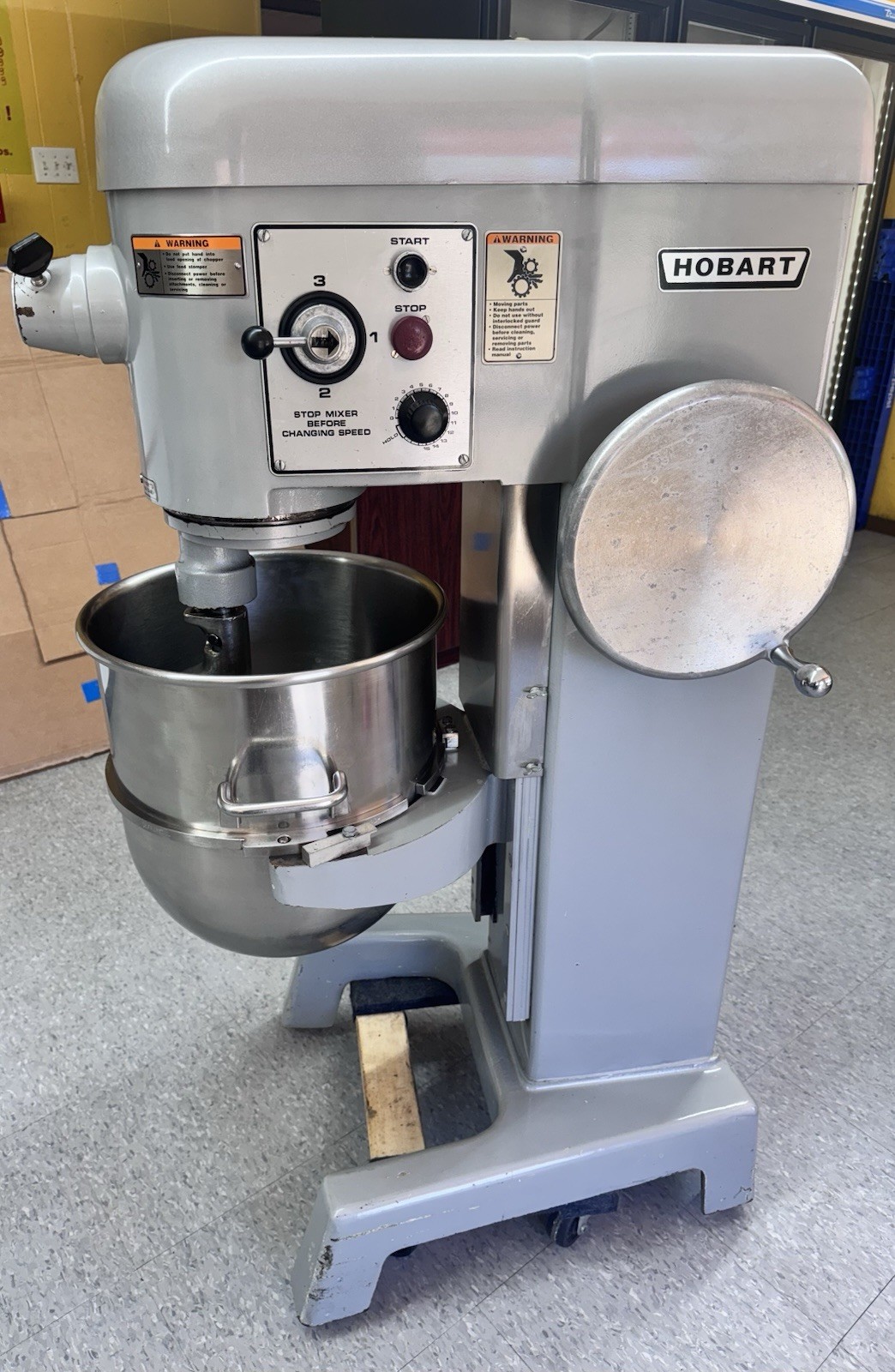 Hobart D340 40 Qt Mixer With 40 Qt SS Bowl & Heavy Duty SS Hook 1.5 HP 3 PH 208V