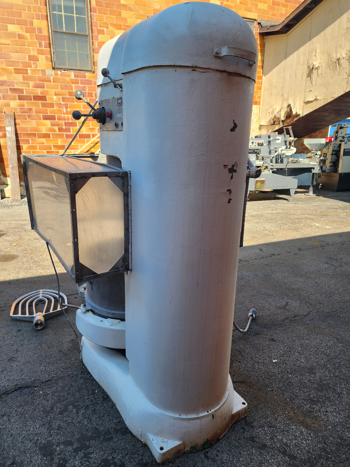 Hobart V1401 140qt Vertical Bowl Mixer With Accessories