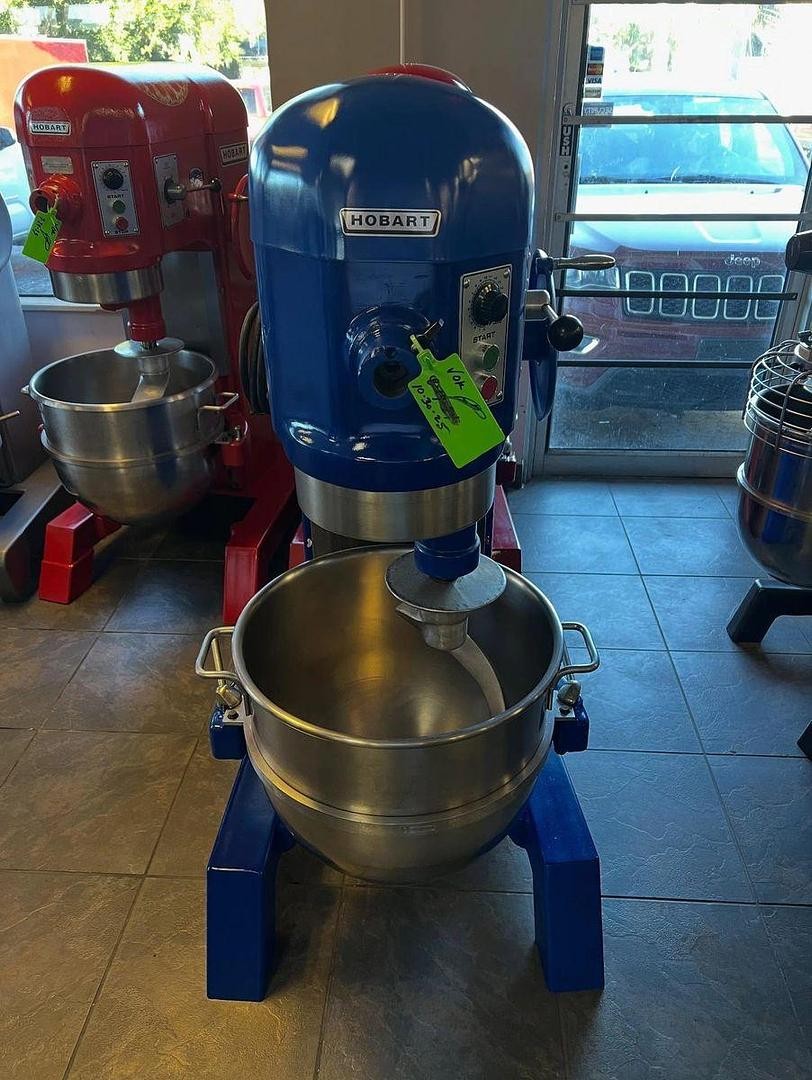 Hobart H-600 60 Qt Mixer 1HP – 3Ph – 200v New Stainless Bowl And Dough Hook