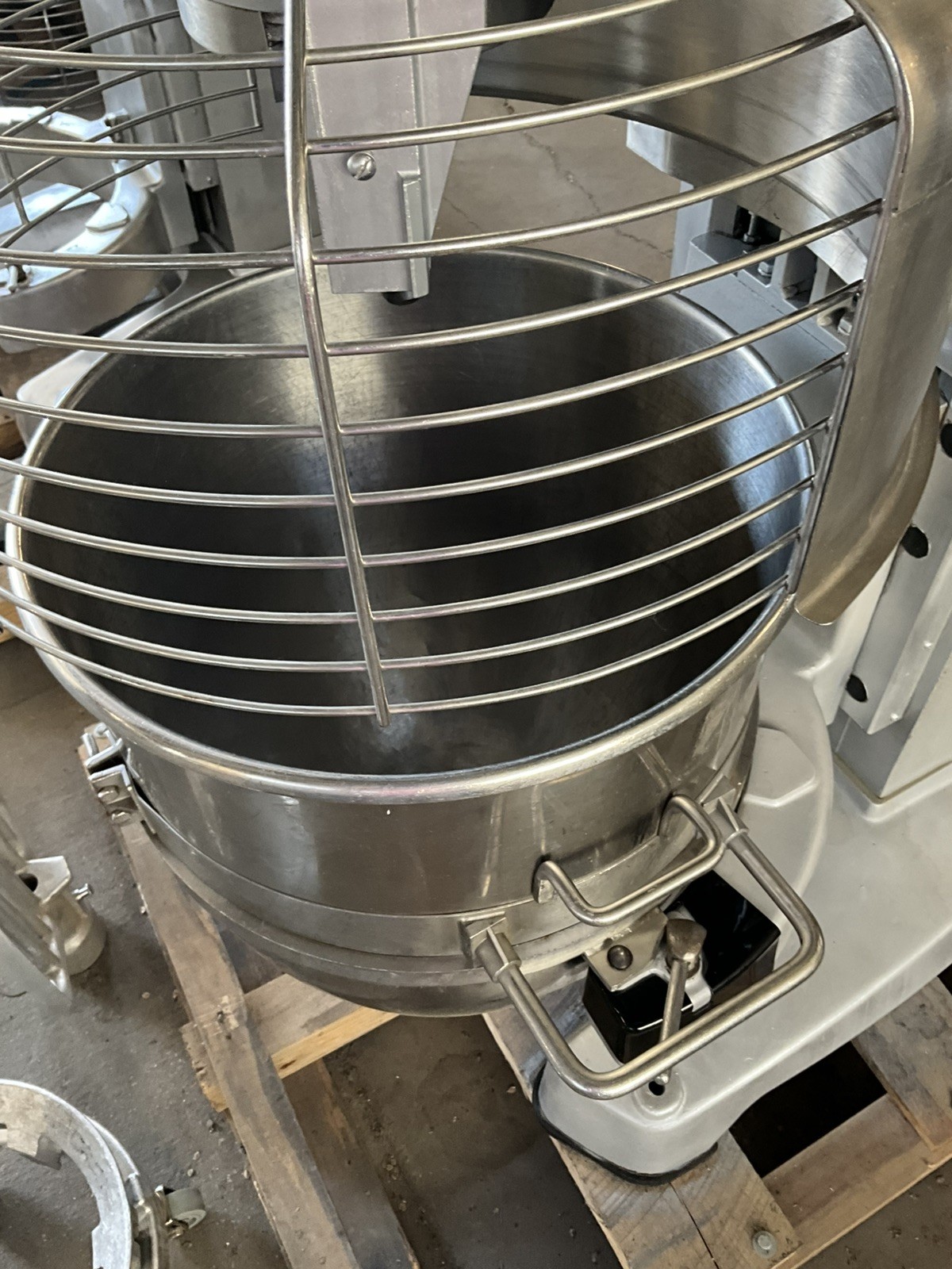 Hobart Legacy 140qt Dough mixer HL1400N Pizza Bakery Donut Pastry bowl guard E