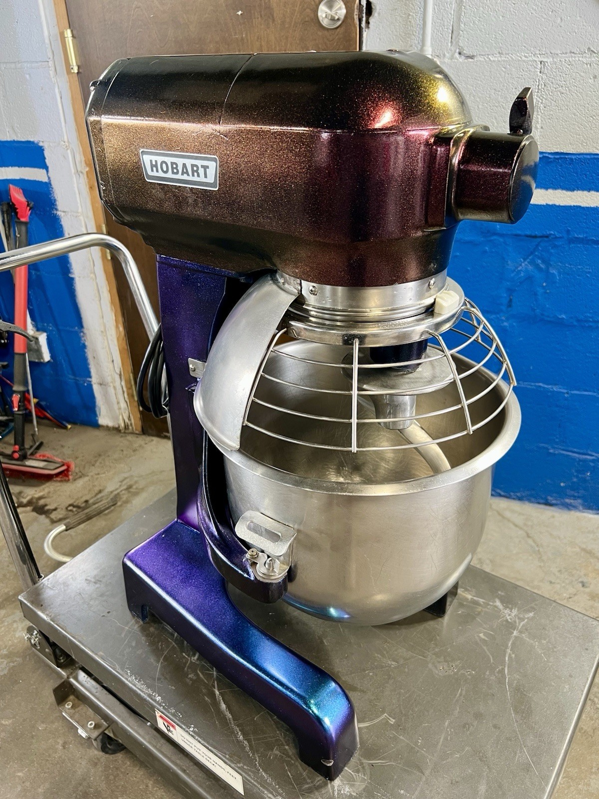 Hobart A200T 20 Quart Qt Mixer With Bowl And 2 Tools