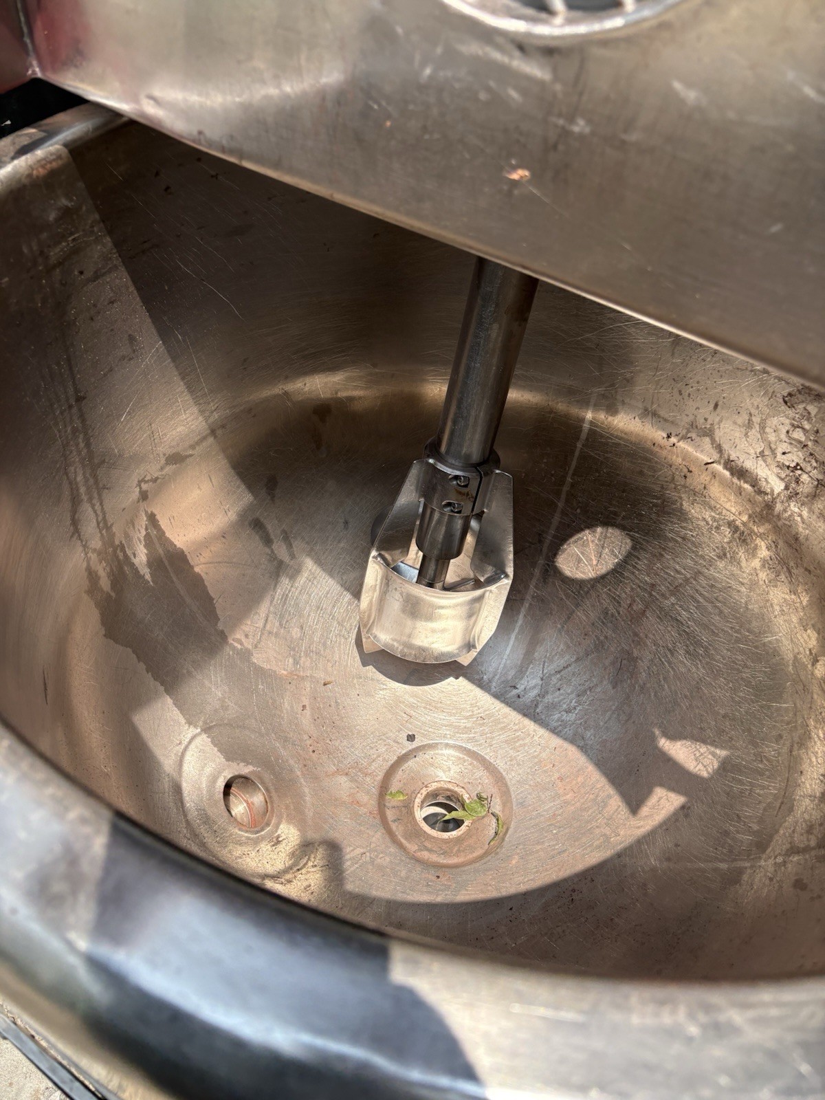 LEE 40 MDL 40D 40 Gallon Jacketed Air Powered Kettle Mixer.