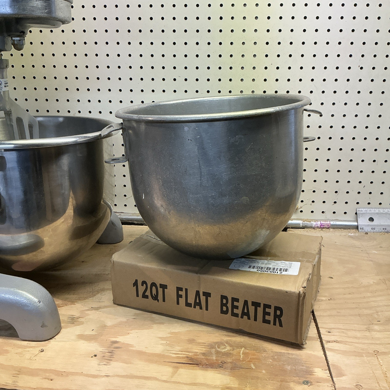 HOBART 12 Quart Mixer A120 W/ Bowl, Paddle, Whisk – 1PH – Watch Video!