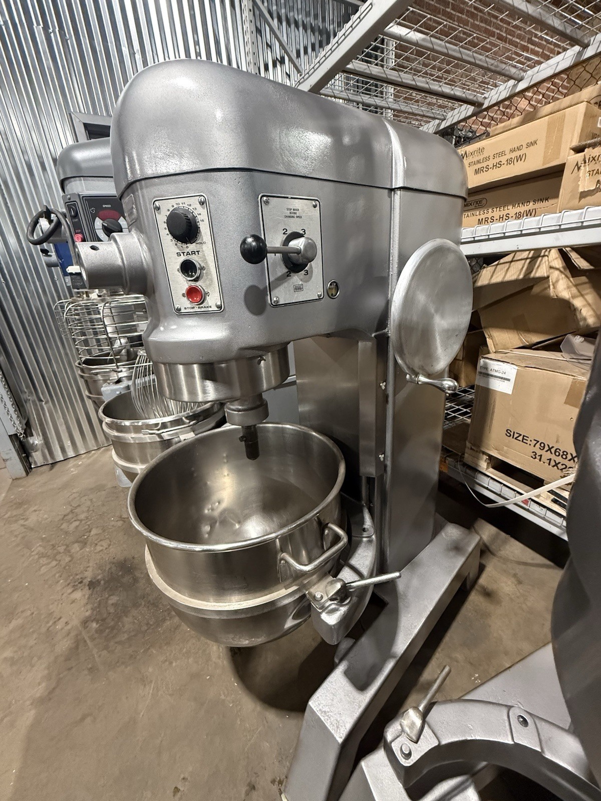 Hobart H-600T Commercial Pizza Dough Mixer 60QT 3PH 1HP 220v