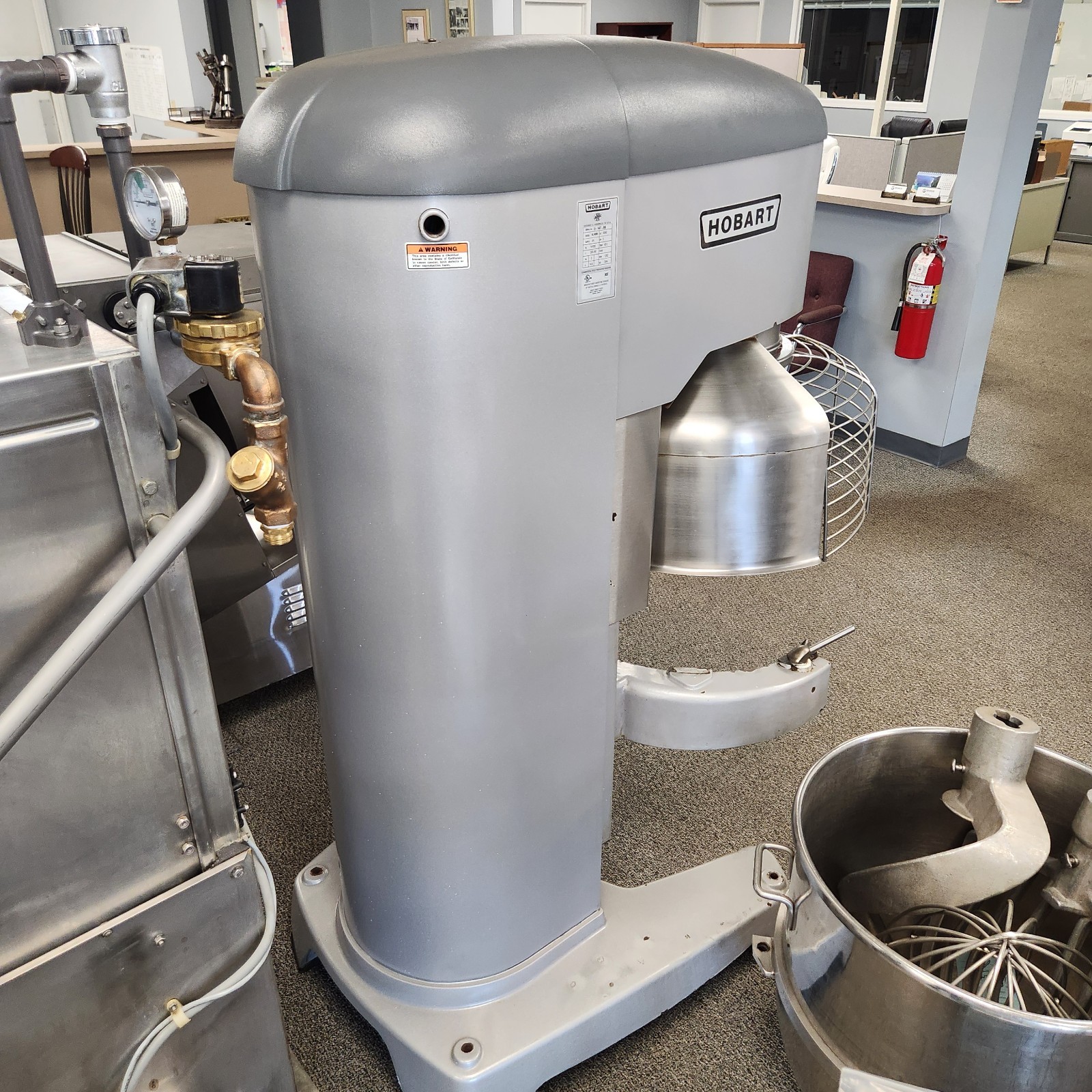*Rebuilt By Hobart* Legacy HL1400N 140 Quart Bakery Restaurant Dough Mixer + Acc