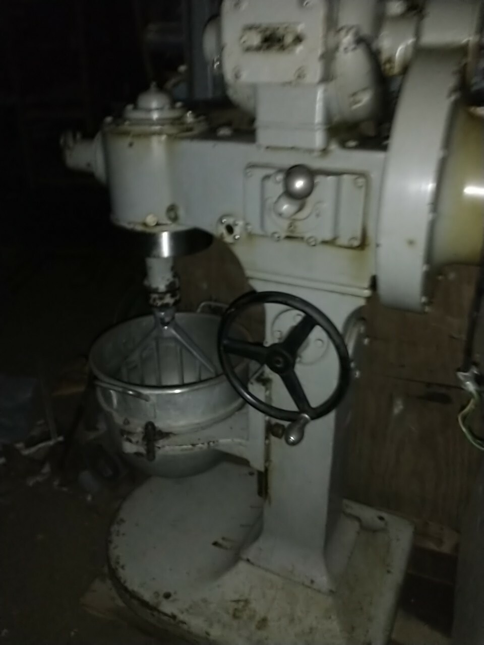 Hobart S-301 Dough Mixer 30 qt, 3 Speed, Bowl, Paddle, 3PH