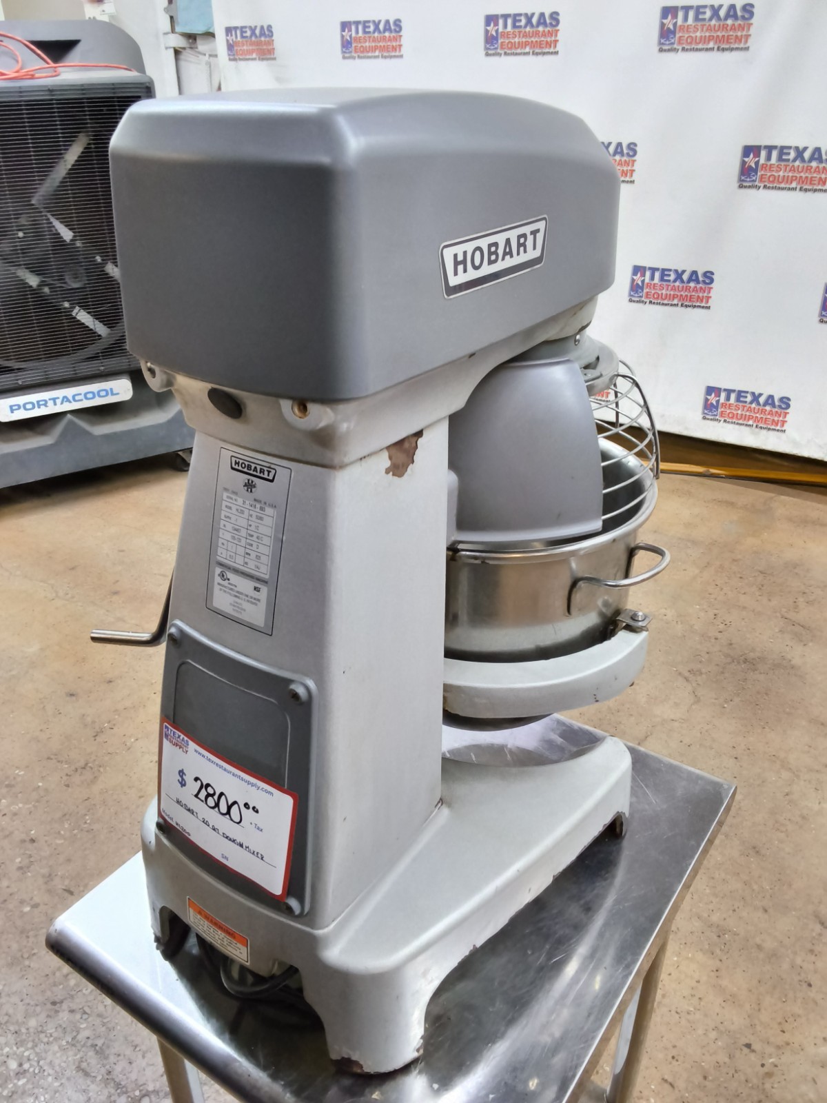 Hobart Legacy HL200 commercial Countertop 20 Quart Dough Mixer with bowl & hook