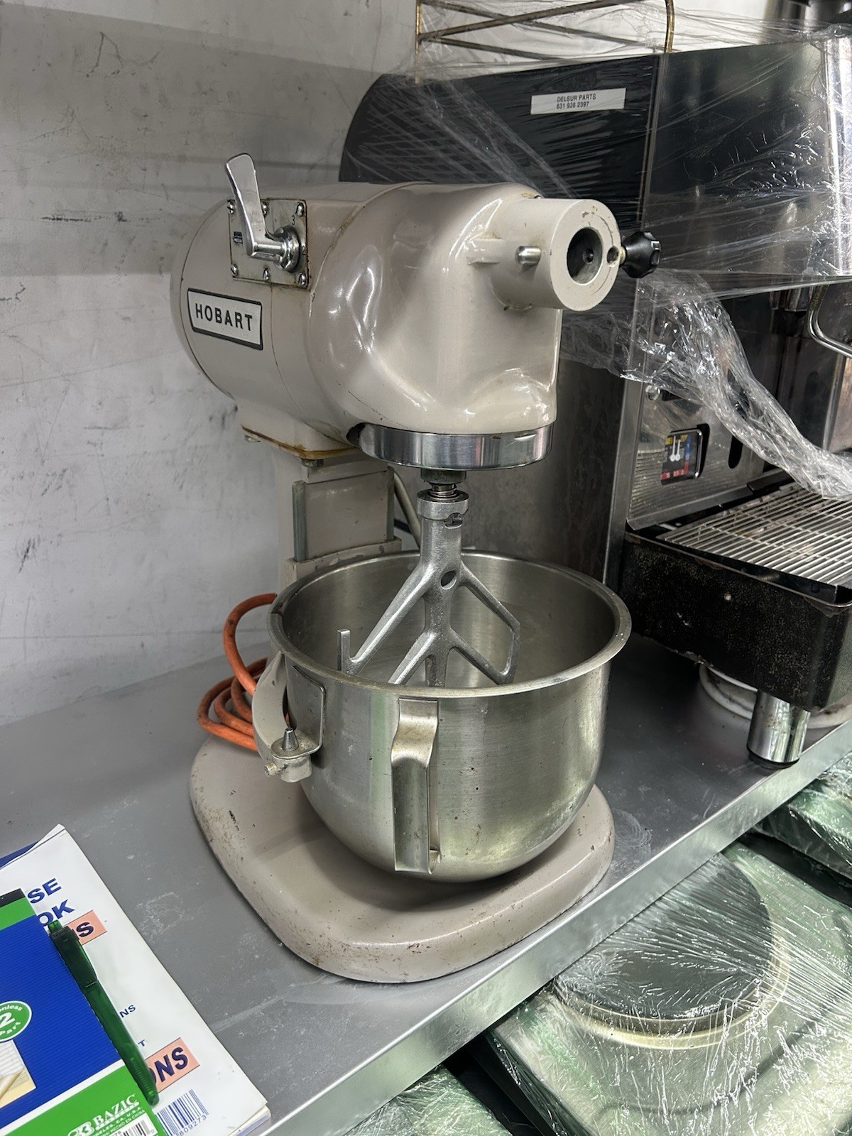 GOOD CONDITION!!!! HOBART N-50 6 QT DOUGH MIXER FOR SALE!!!!