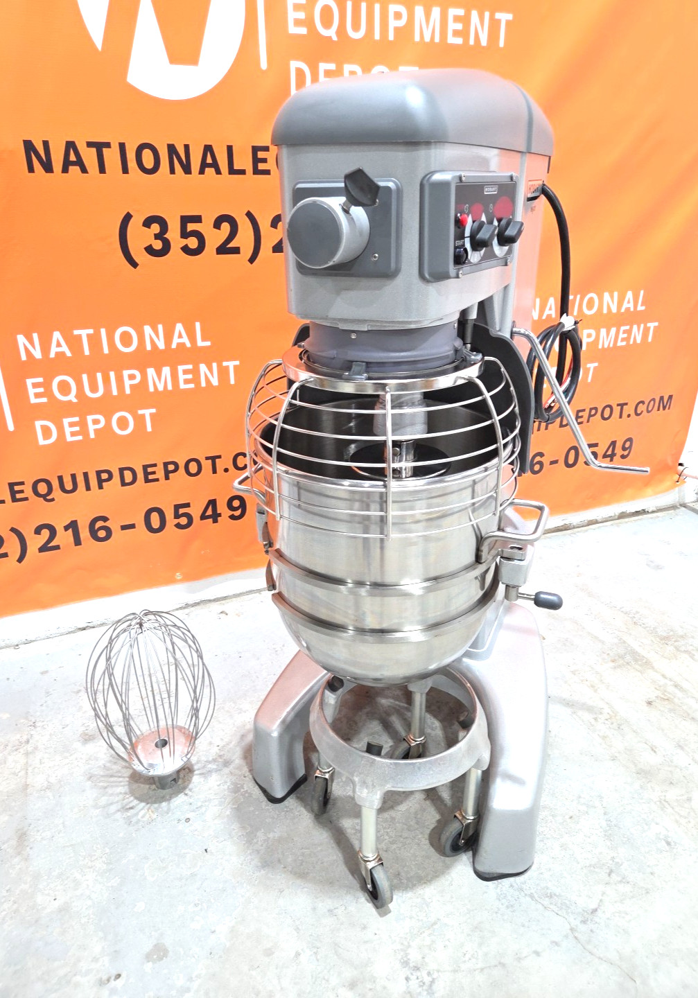NEW HOBART HL400 40QT Mixer W/ Hook, Whip, Bowl/Dolly – 3PH/1.5HP – Watch VIDEO!