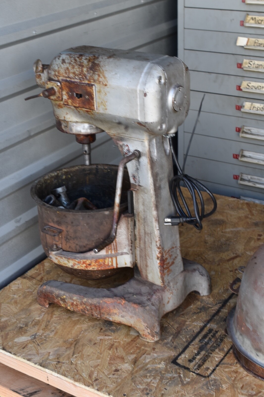 Hobart 20 Qt Mixer model A200
