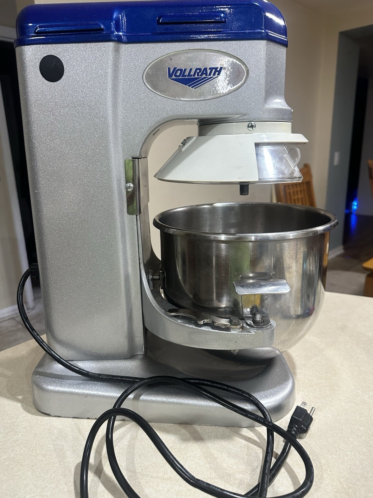 Vollrath MIX1010 Commercial 5 Speed Countertop Mixer w/ Attachments