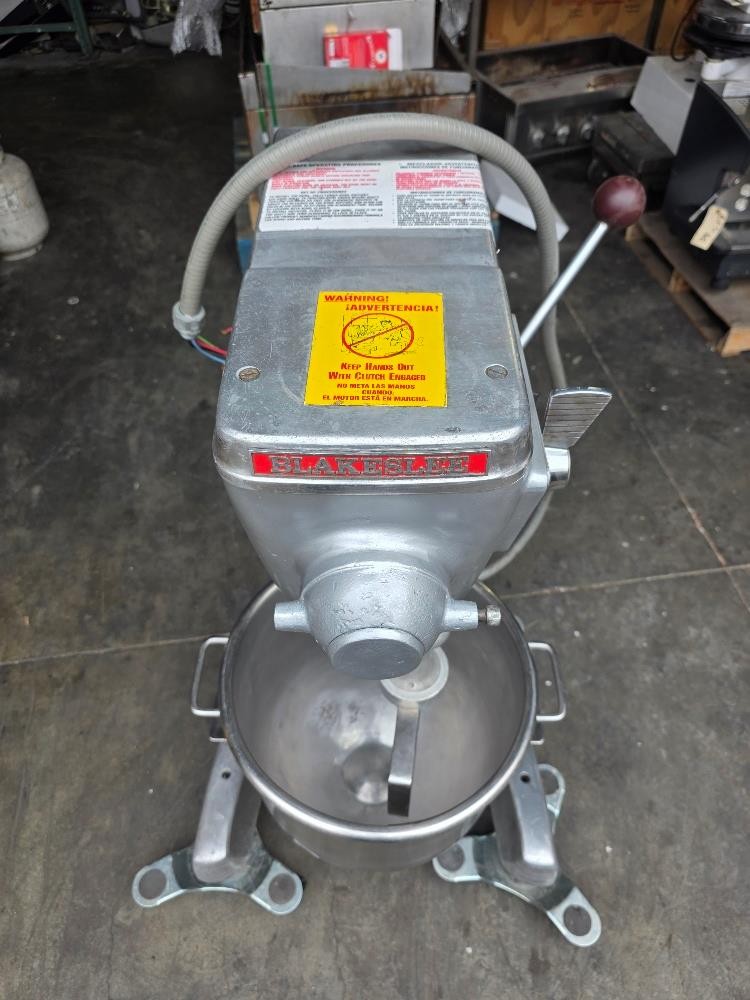 Blakeslee F-30DT 30 Quart Mixer Floor Model w/ Stainless steel Bowl +Flat Beater