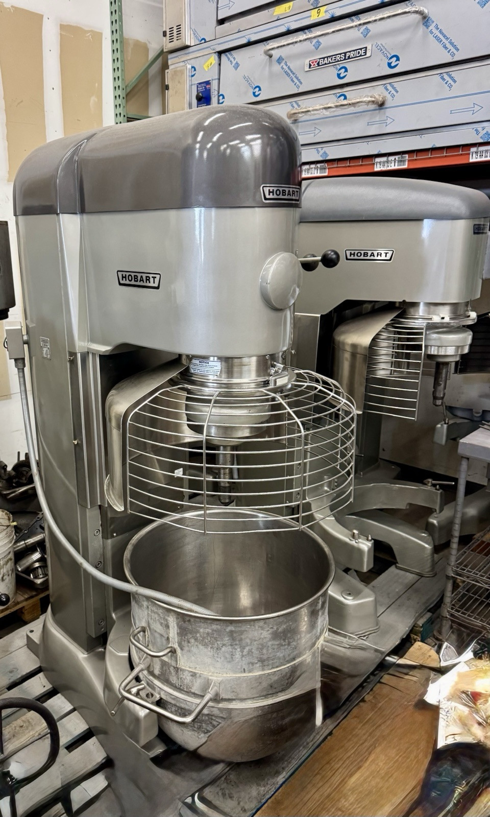 Hobart 140qt mixer V1401 Mixer Bowl Guard W Stainless Steel Bowl 1 Attachment
