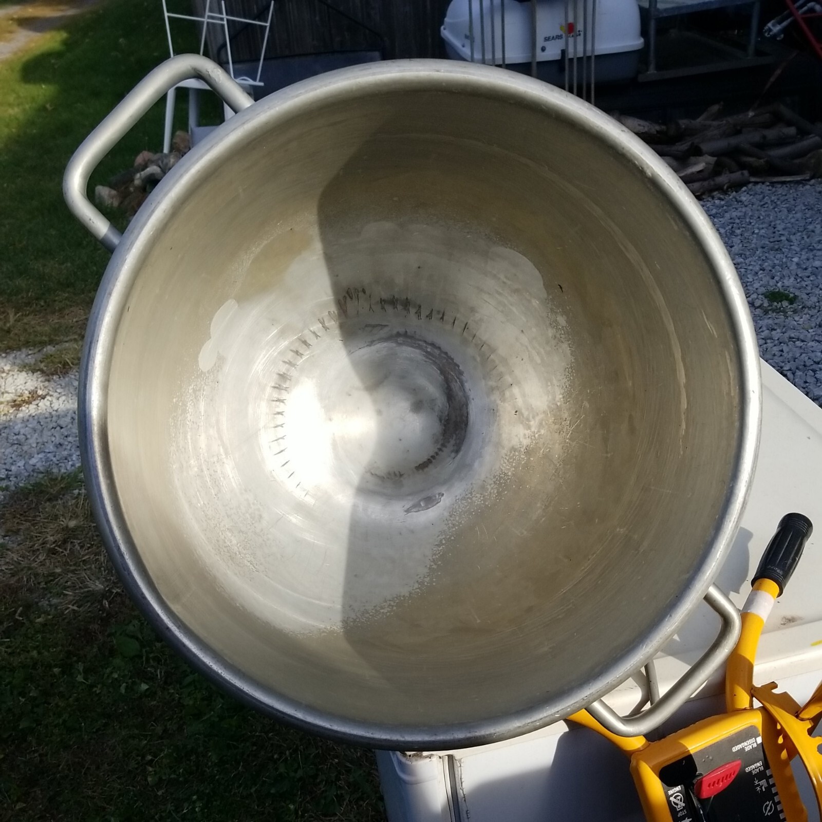 Hobart Mixer OEM 30 Qt SS Bowl, Fits on a Reducer Ring VMLH-30