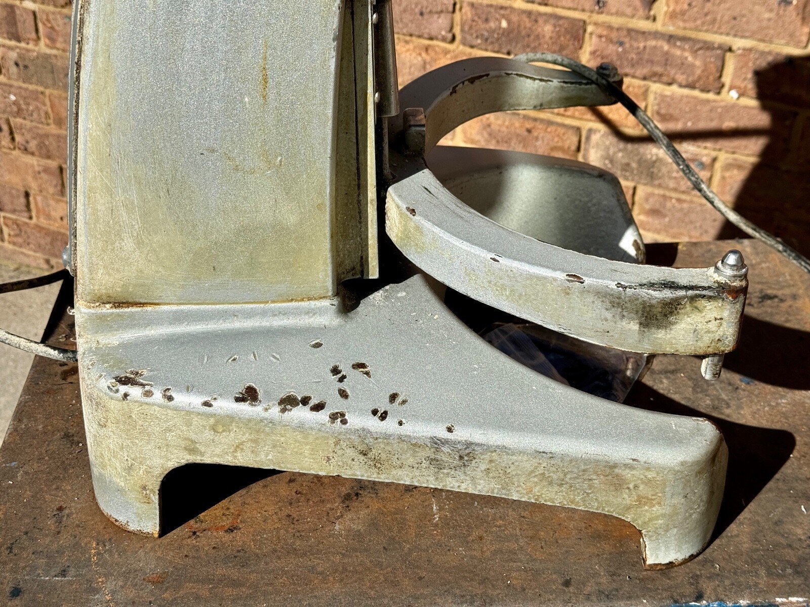 HOBART HL200 LEGACY STAND DOUGH COMMERCIAL MIXER 20 QT – FOR PARTS OR REPAIR!