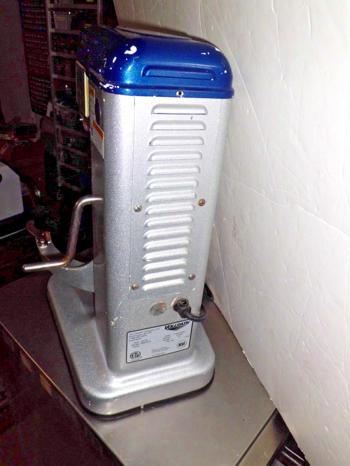 Vollrath 10 Quart Commercial Mixer, model 40756, 5 Speed, 110-120V, WORKS GREAT