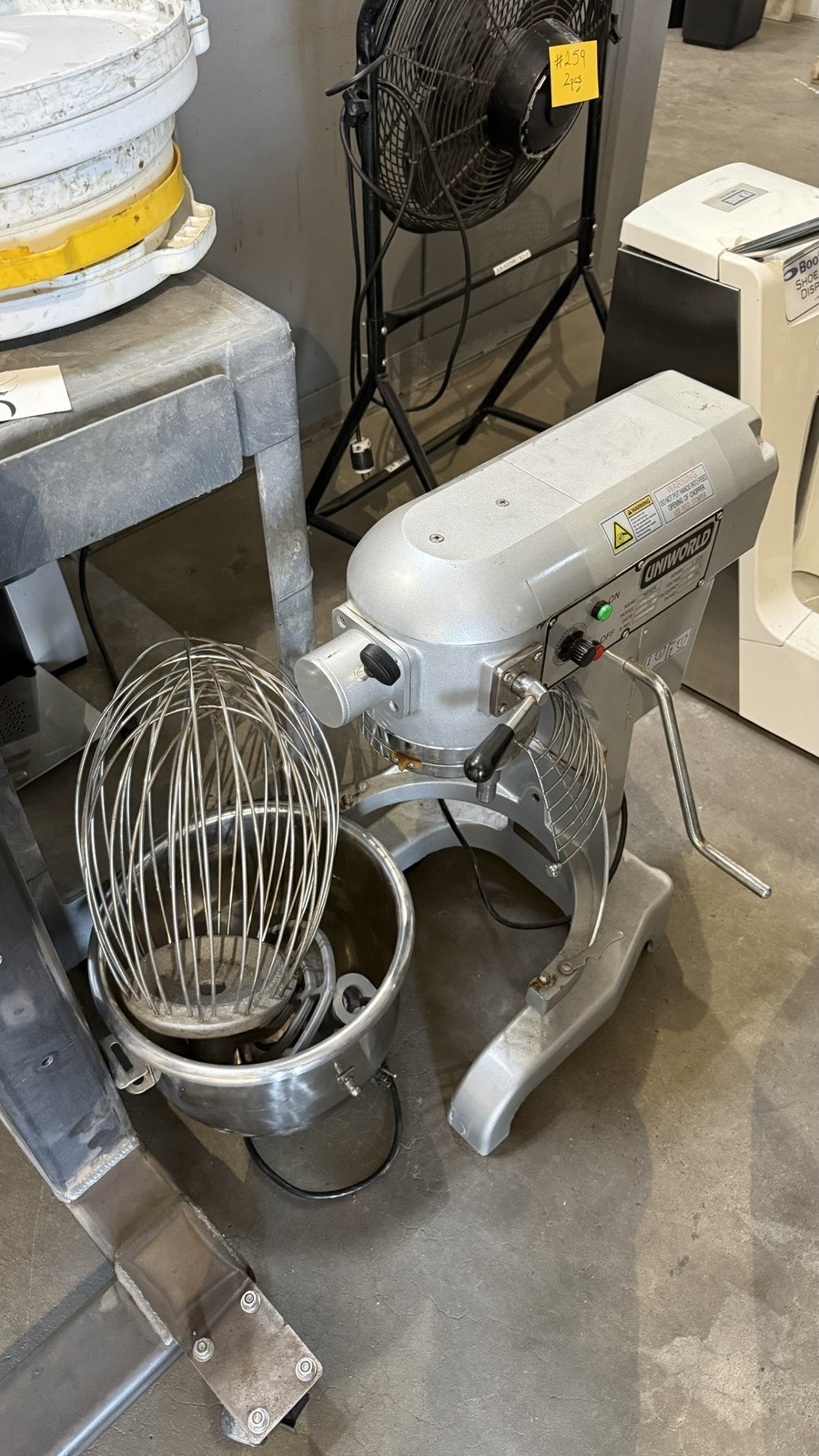 UNIWORLD PLANETARY MIXER 20 QT MODEL UPM-20E