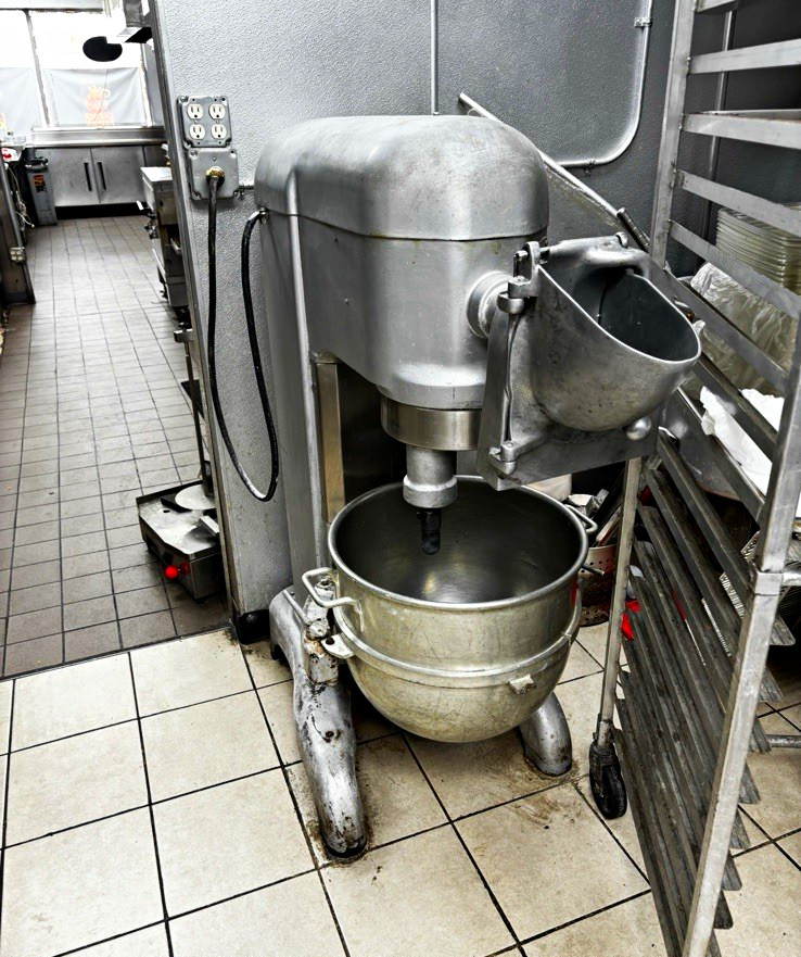 Hobart 60 quart Commercial Floor Model Stand Mixer with Bowl – Floor Mixer