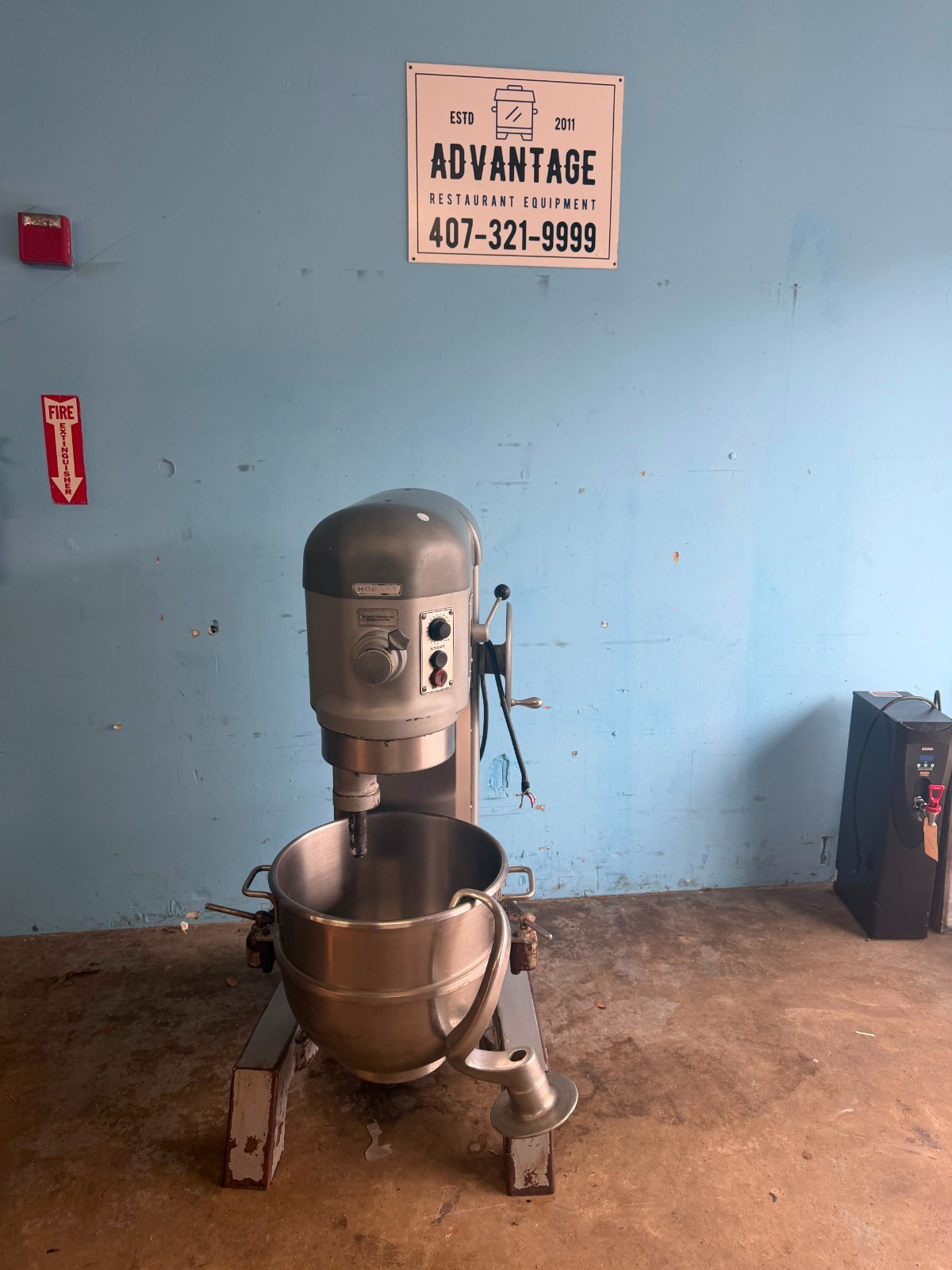 Hobart H-600T 60 Qt Commercial Floor Mixer 3 Phase 4-Speed Dough Mixer w/ Timer