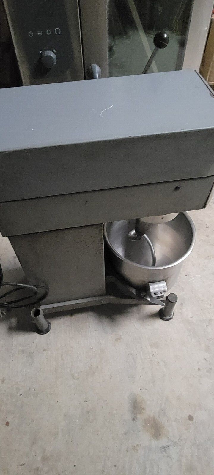  WELBILT VARIMIXER W20 (20 QUART) WITH BOWL AND HOOK. 110 VAC