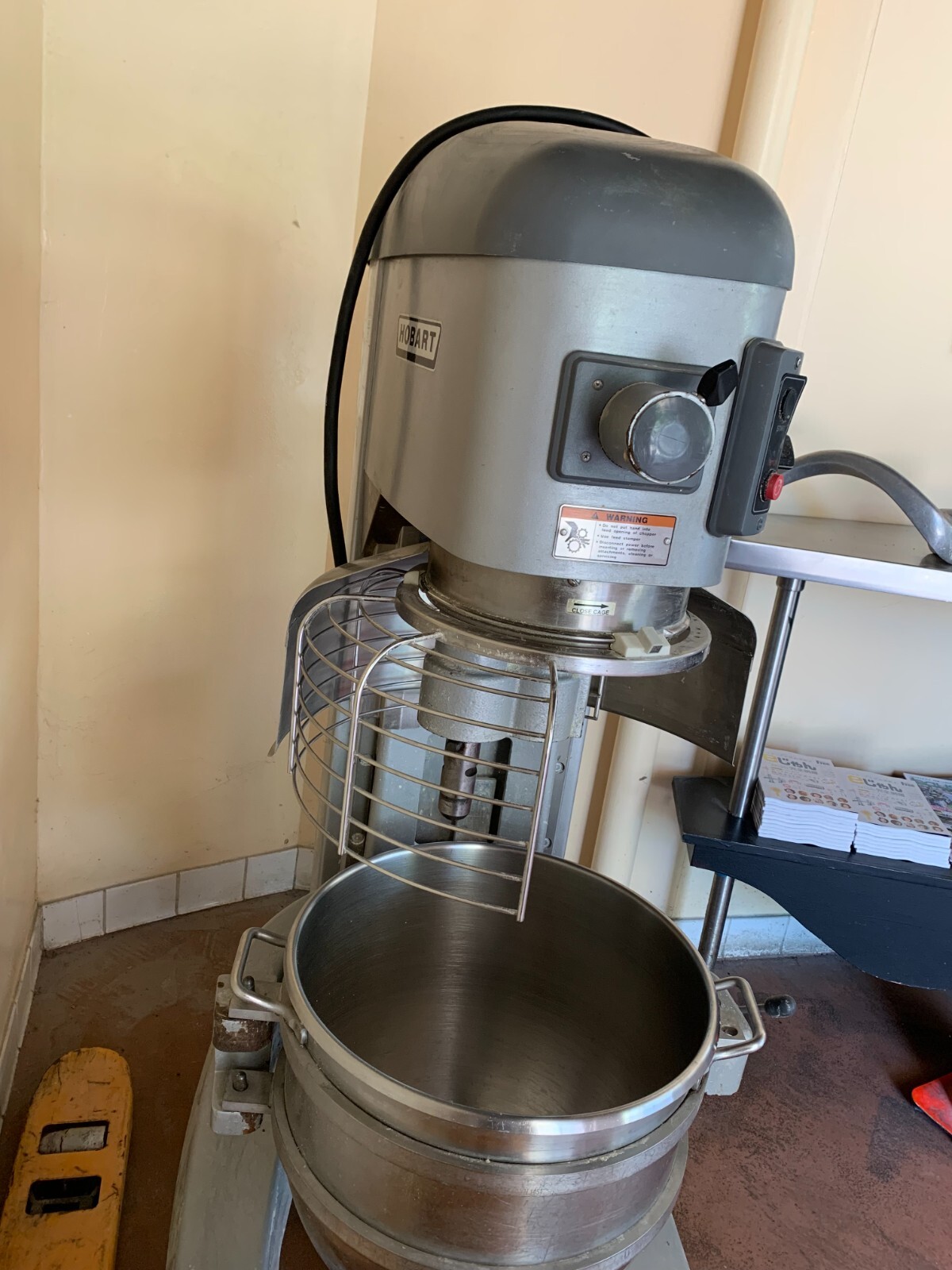 Hobart Legacy 60qt Mixer HL600 + Bowl, Spiral Hook & Wire Whip
