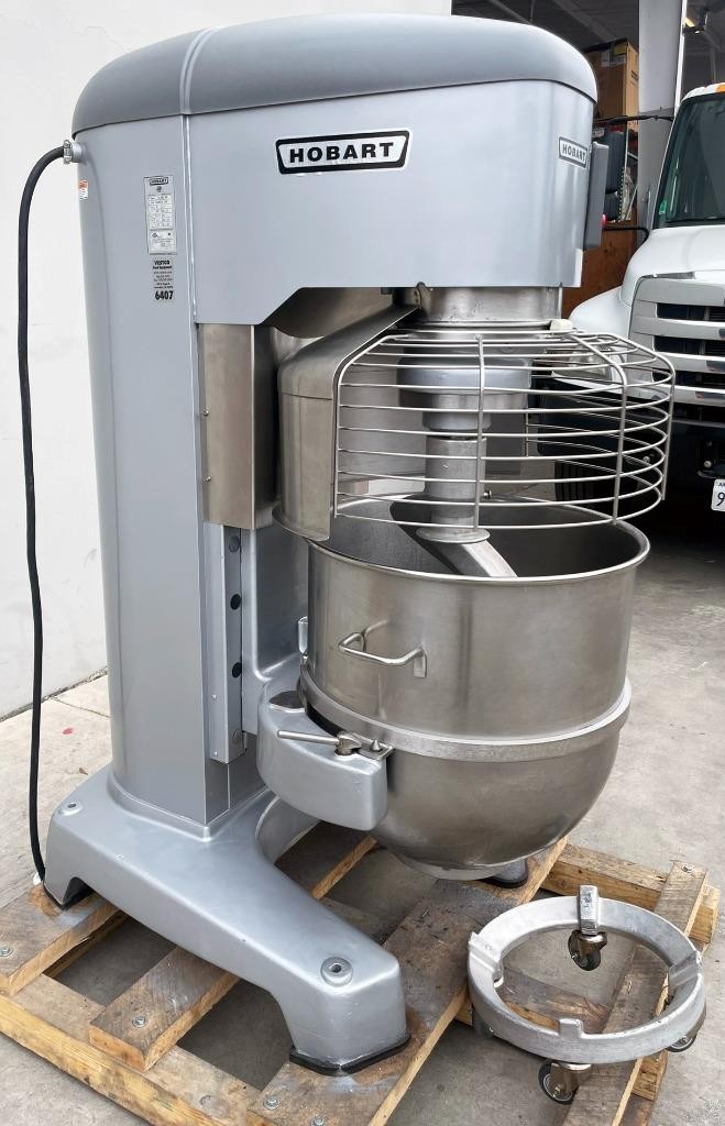 Hobart HL1400N LEGACY 140QT Commercial Bakery Dough Mixer 4 Speeds 5HP 220V 3PH