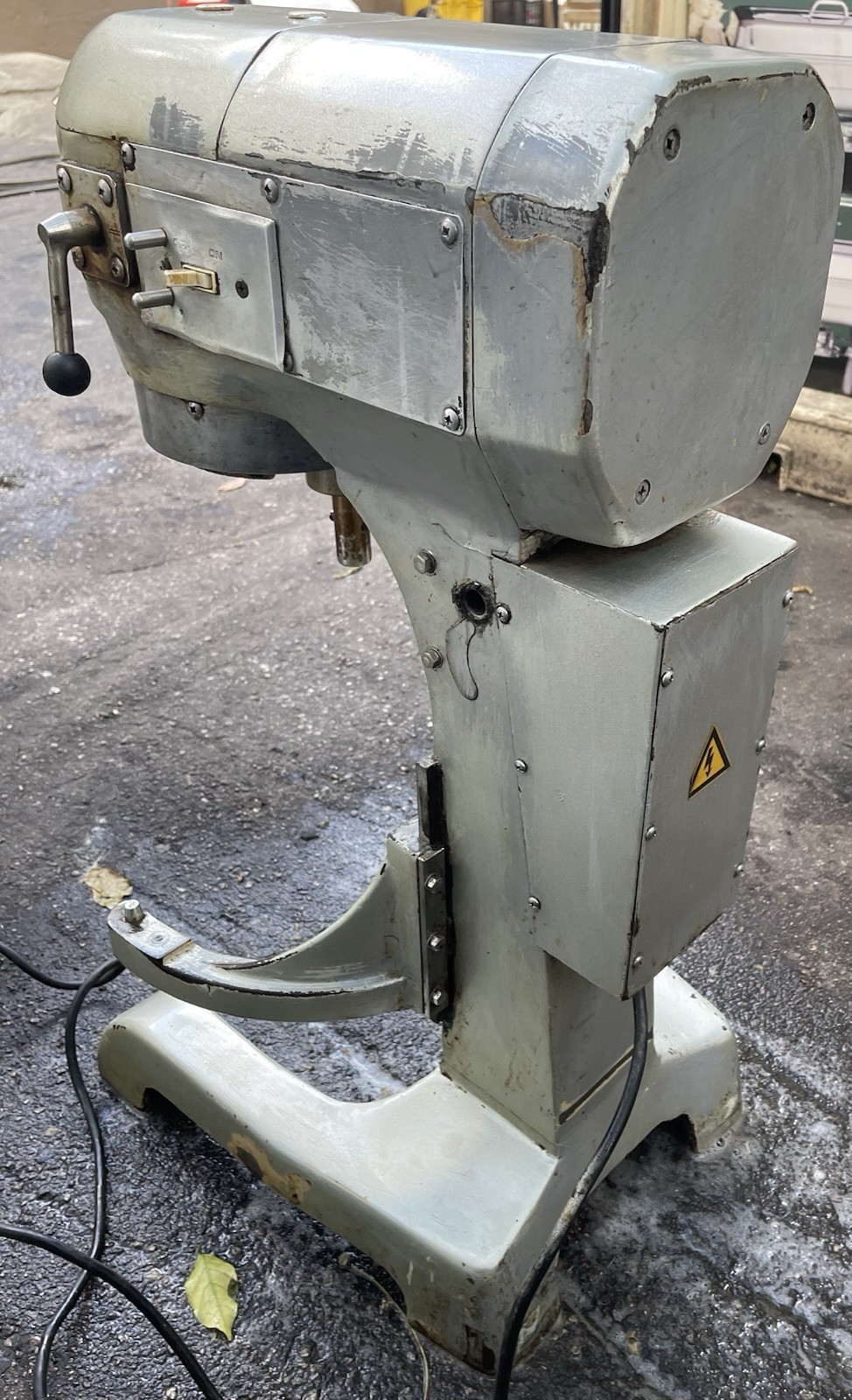 20 Qt. Gear-Driven Commercial Stand Alone Mixer
