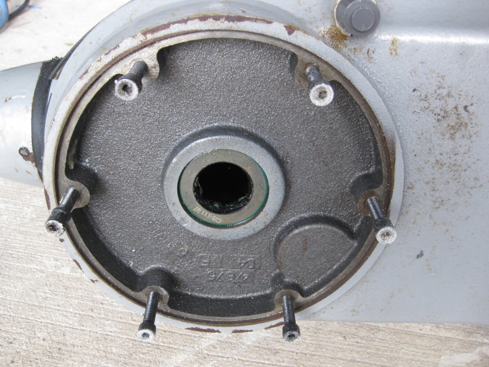 Hobart Mixer HL200 lower head transmission cast housing