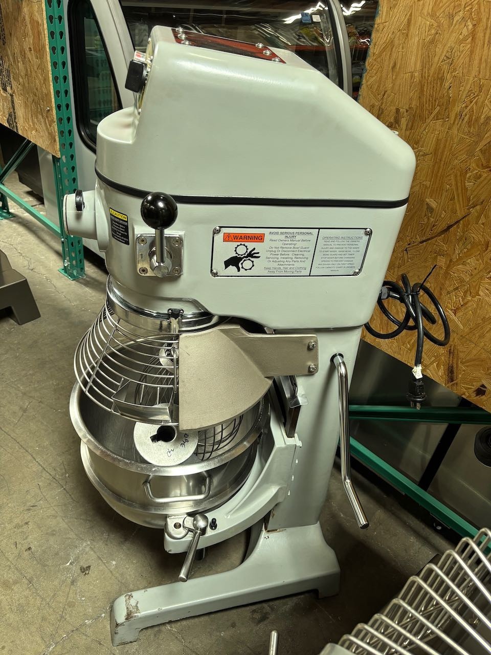 30 Quart Mixer Globe SP30 Safety Bowl Guard Cage 1HP Mixing 120V & 2 Attachments