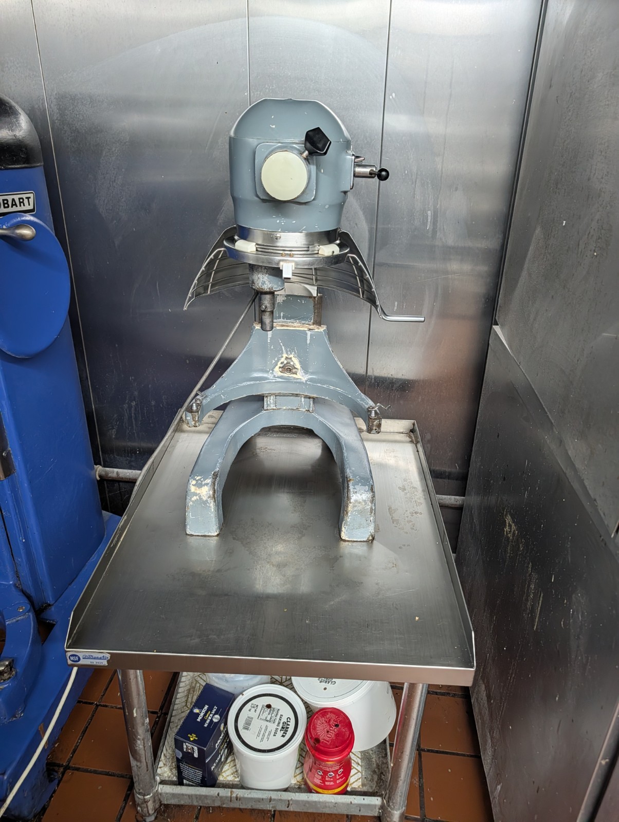 Hobart A-200T Commercial Countertop Mixer 115V 8.2A Model A-200T MPN A-200T
