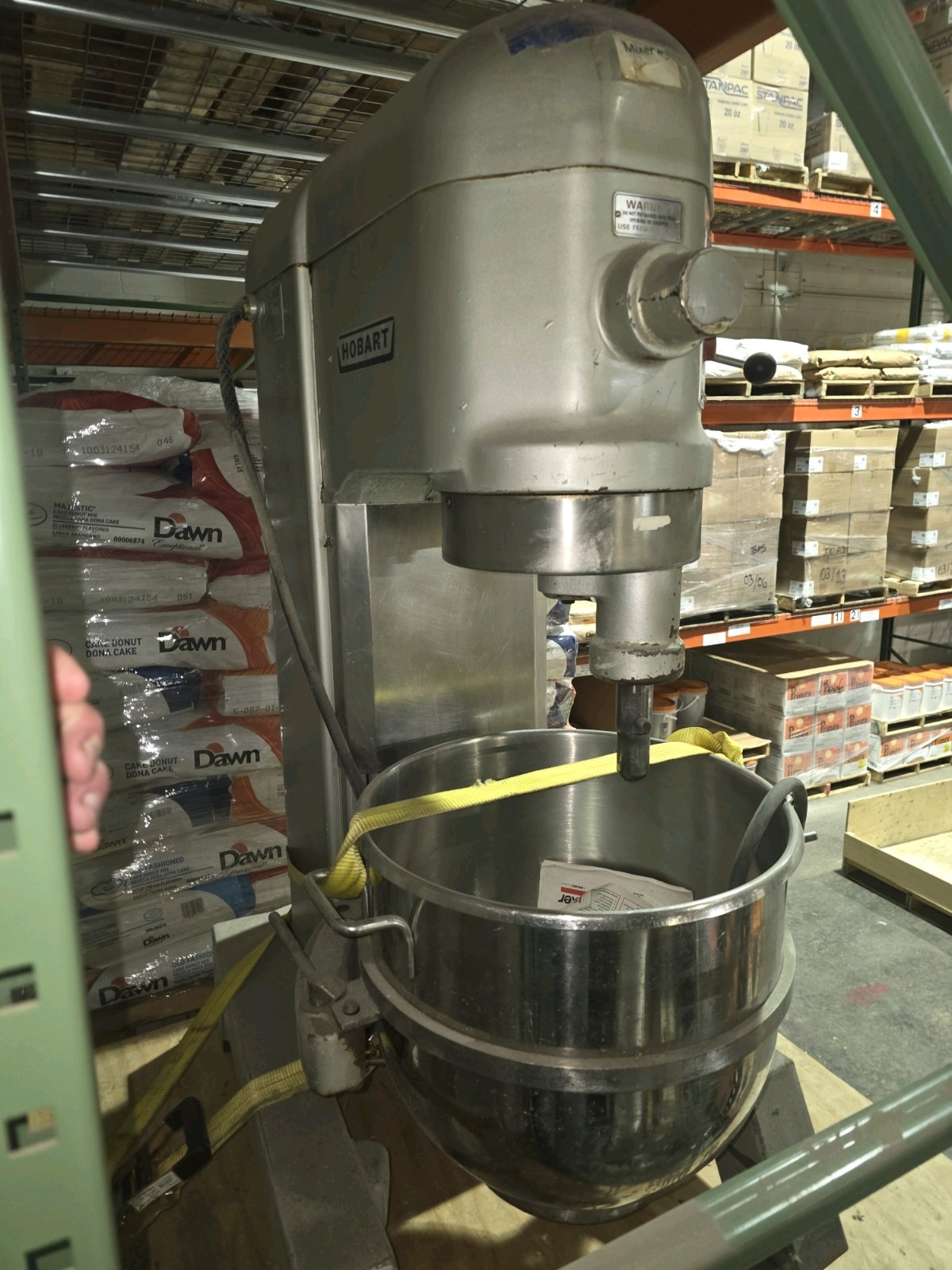 Hobart H 600. 60-quart mixer with stainless steel bowl and attachments