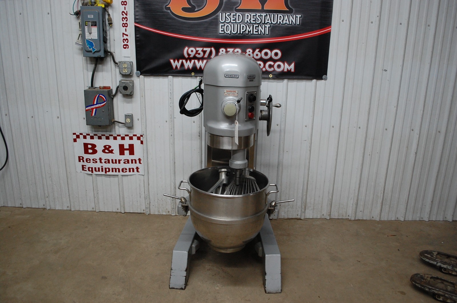 Hobart Classic H600T 60 Qt Bakery Pizza Dough Mixer 200 Volt 2 HP Single 1 Phase