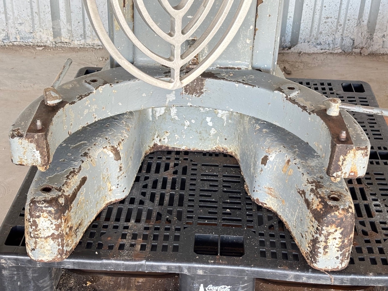 HOBART M802 Commercial 80 QT Floor-Model Planetary Dough Mixer with Flat Paddle