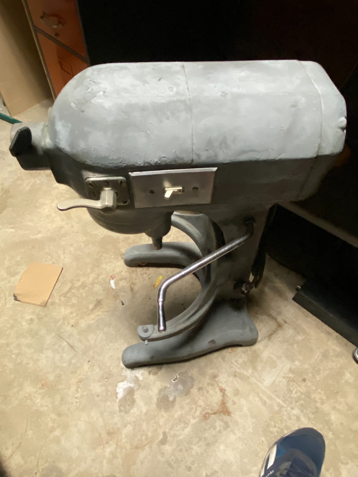 Hobart A200 20 Quart Commercial Dough Mixer + Stainless Bowl Wire Whip + Paddle