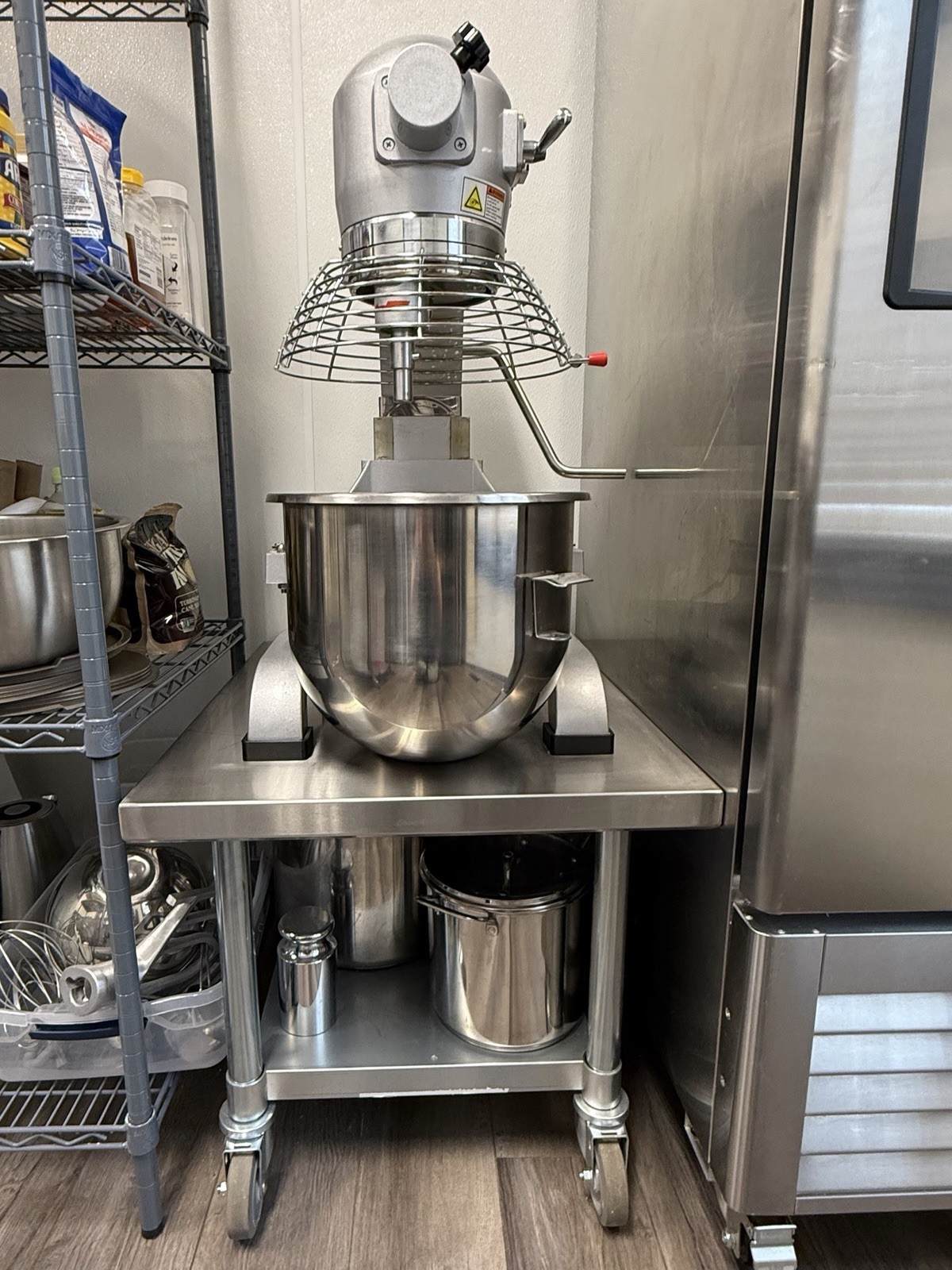 Serv-Ware PM20-PTO Floor Model 20QT Planetary Dough Mixer INCLUDES STAND