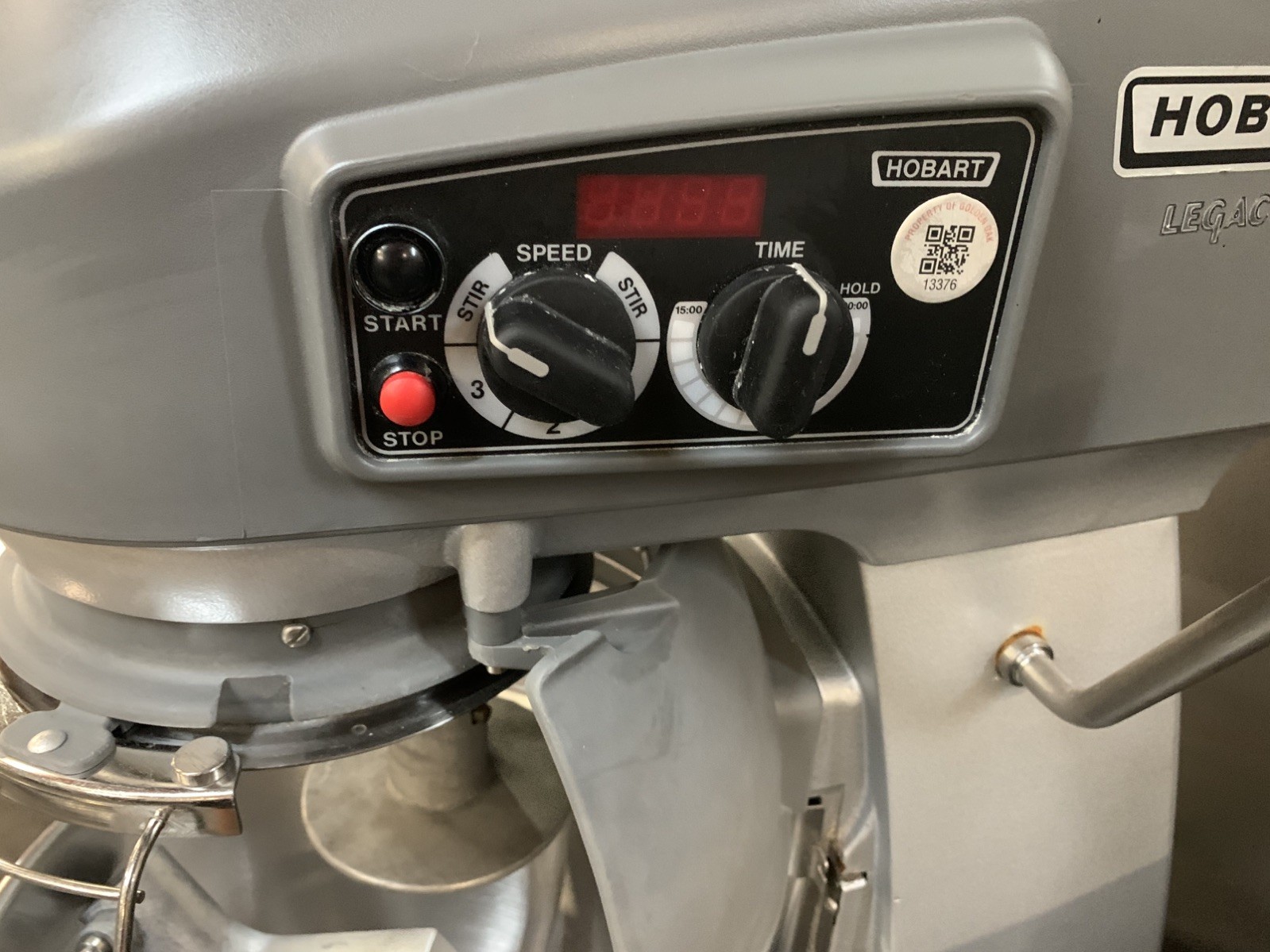 Hobart Legacy HL200 20 qt. Mixer w/ Guard + Attachments, 1/2HP, 120V