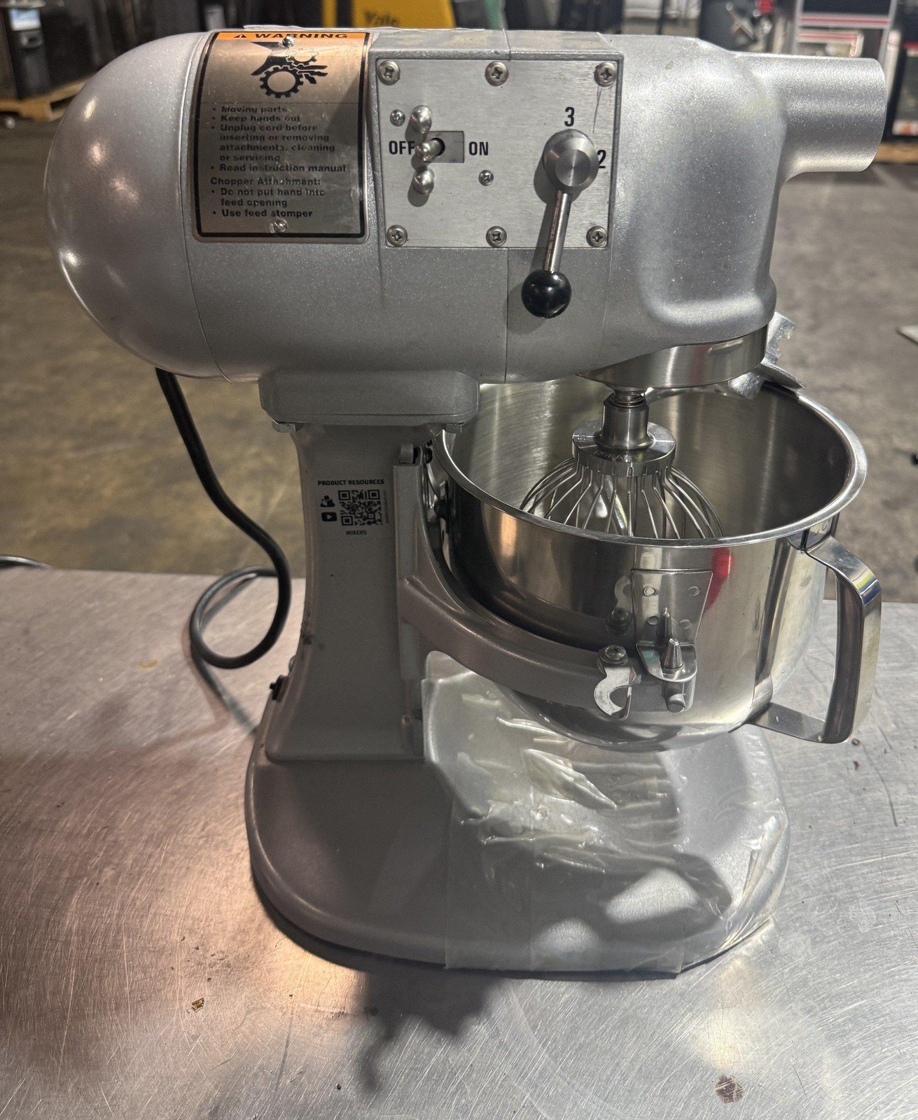 2024 HOBART N50 5QT. DOUGH MIXER W/ BOWL, WHISK AND HOOK ATTACHMENT