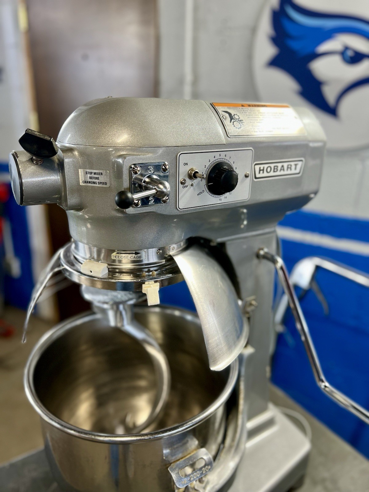 Hobart A200T 20 Quart Qt Mixer With Bowl And 2 Tools