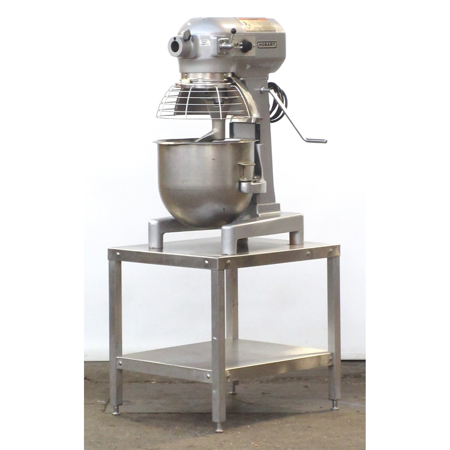 Hobart A200 20 Qt Commercial Bakery Dough Mixer, Bowl And 2 Attachments Included
