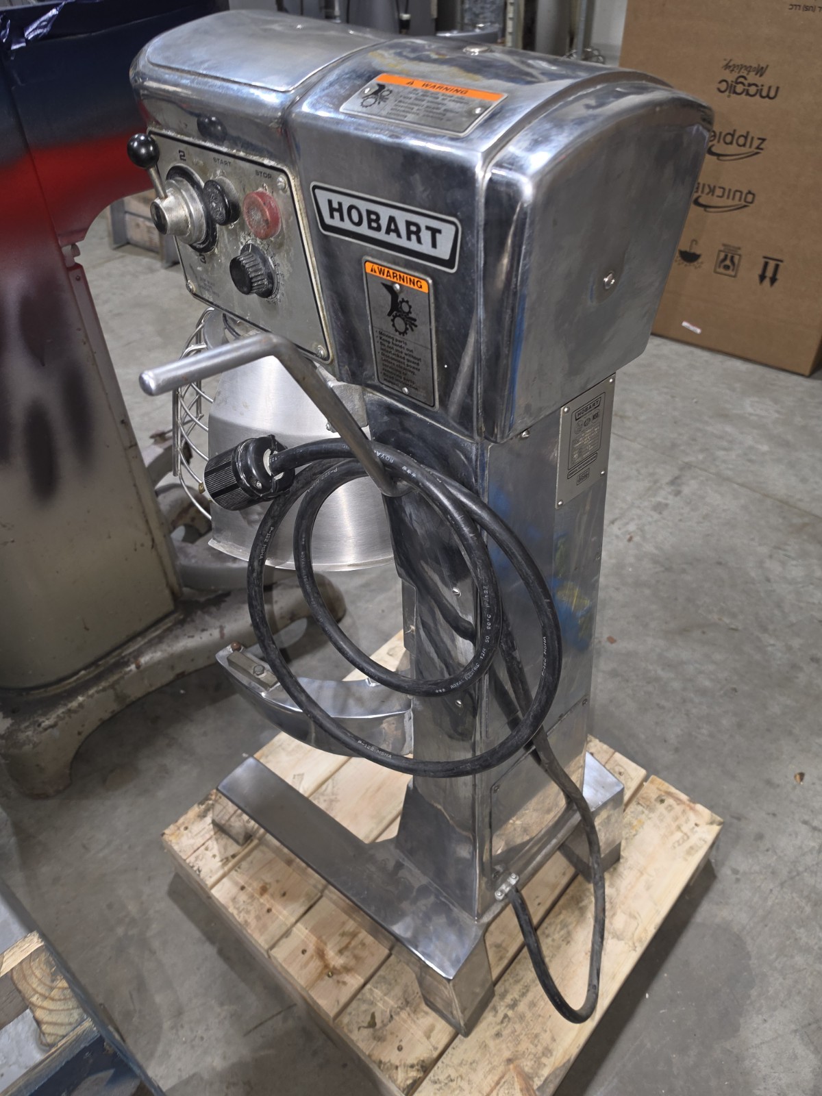 Hobart 30Qt D-300 Mixer 460 Volt 3 Phase
