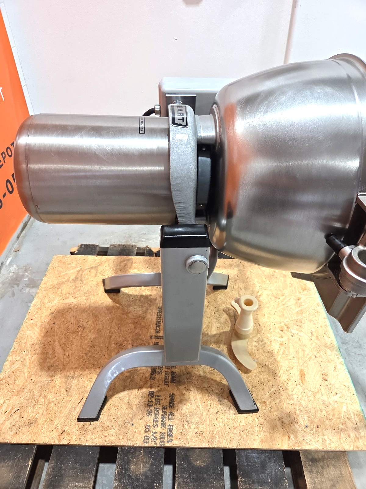 LATE MODEL HOBART 45QT HCM 450 VCM w/ Blades, and MORE – 5 HP/200V – Watch Video