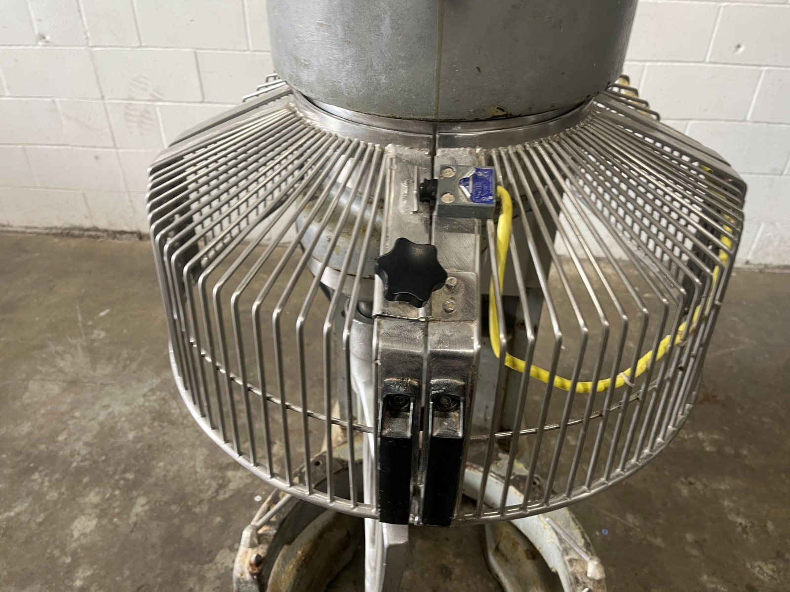 Hobart 140Qt Mixer with Bowl, Beater, and Dolly