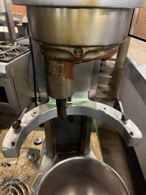 Hobart Mixer w/ S.S. bowl & beater, 230V, 80 quart, 3 phase