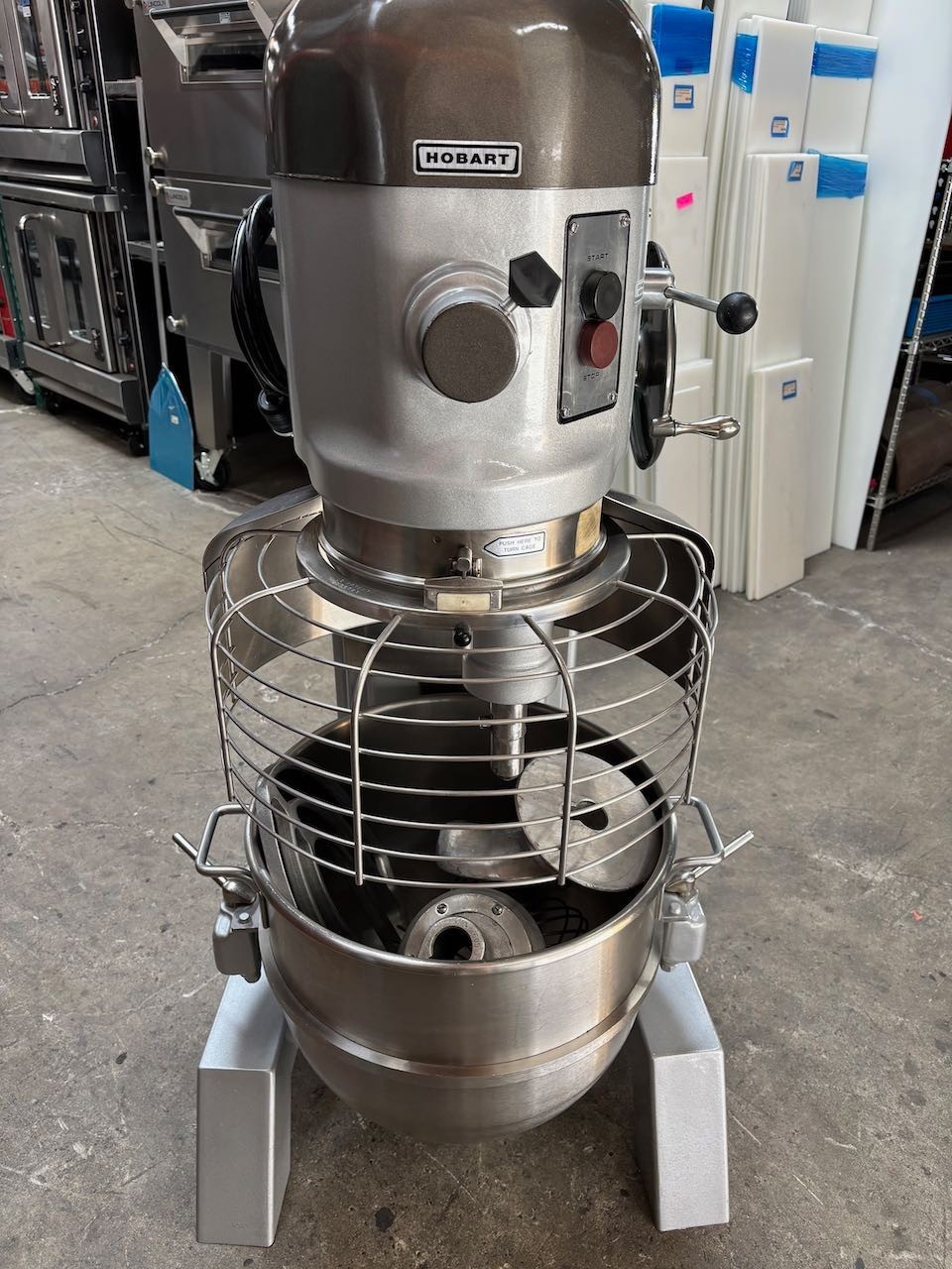 60 Quart Hobart Mixer H-600 220V 1HP Safety Cage Guard NSF Bowl & 3 Attachments