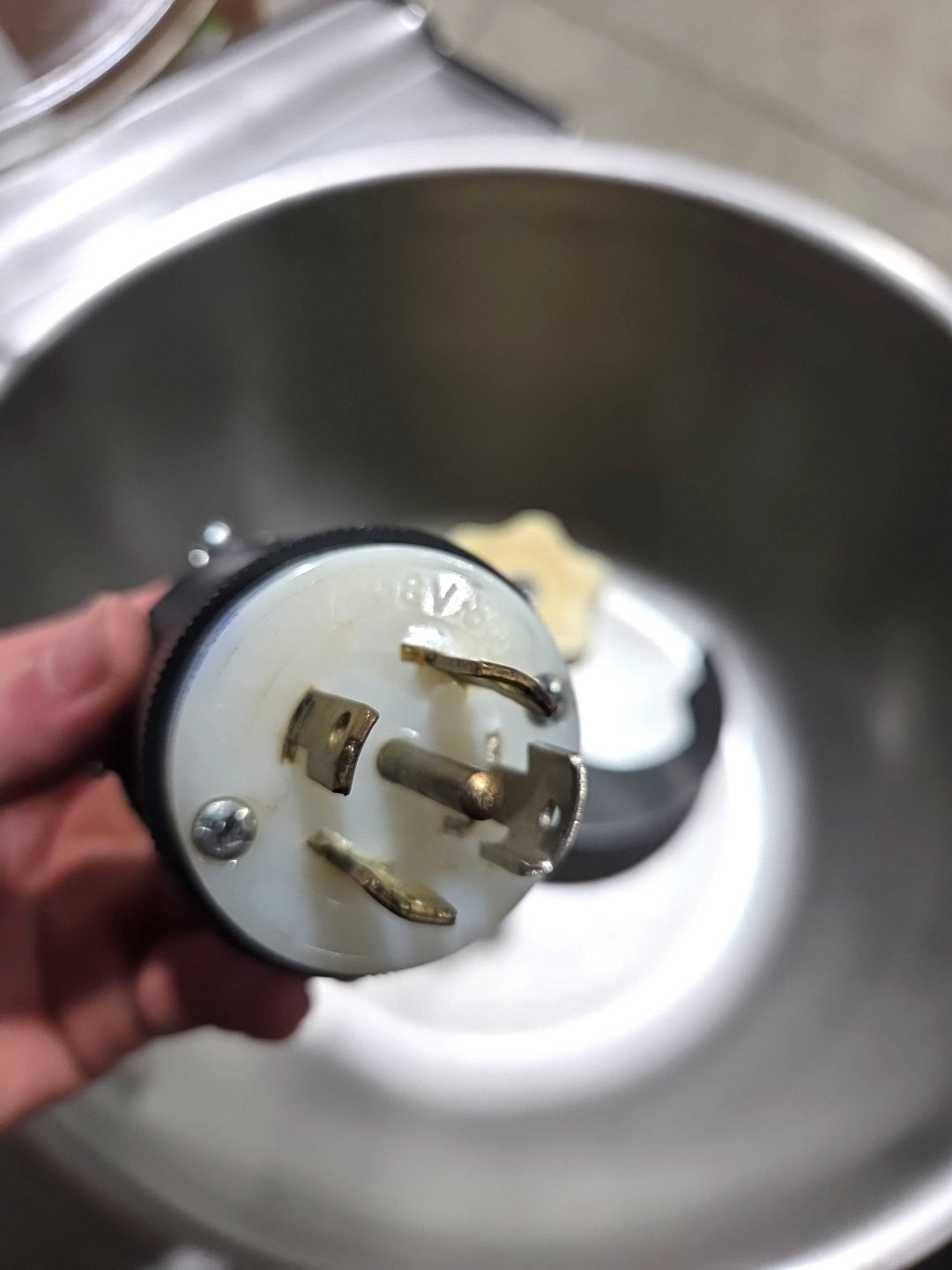 LATE MODEL HOBART HCM 450 45QT VCM w/ Blades, and MORE – 5 HP 200V – Watch Video