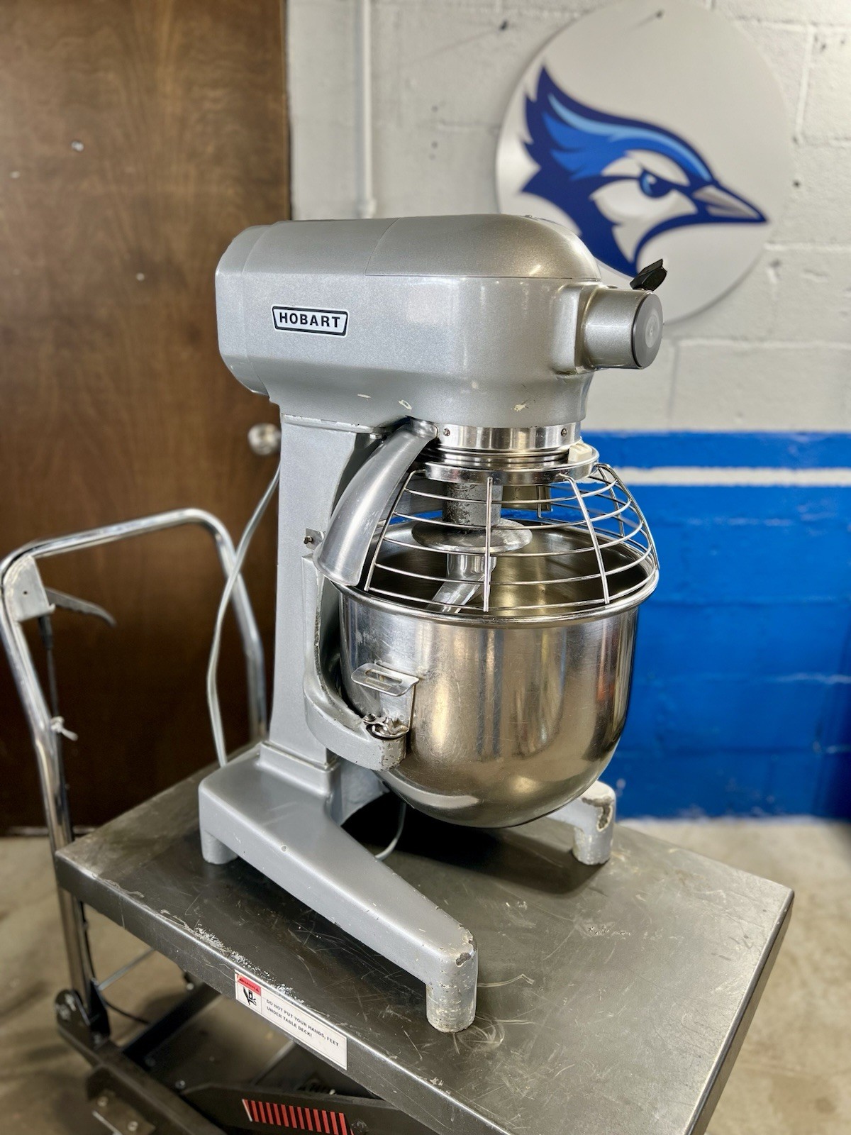 Hobart A200T 20 Quart Qt Mixer With Bowl And 2 Tools