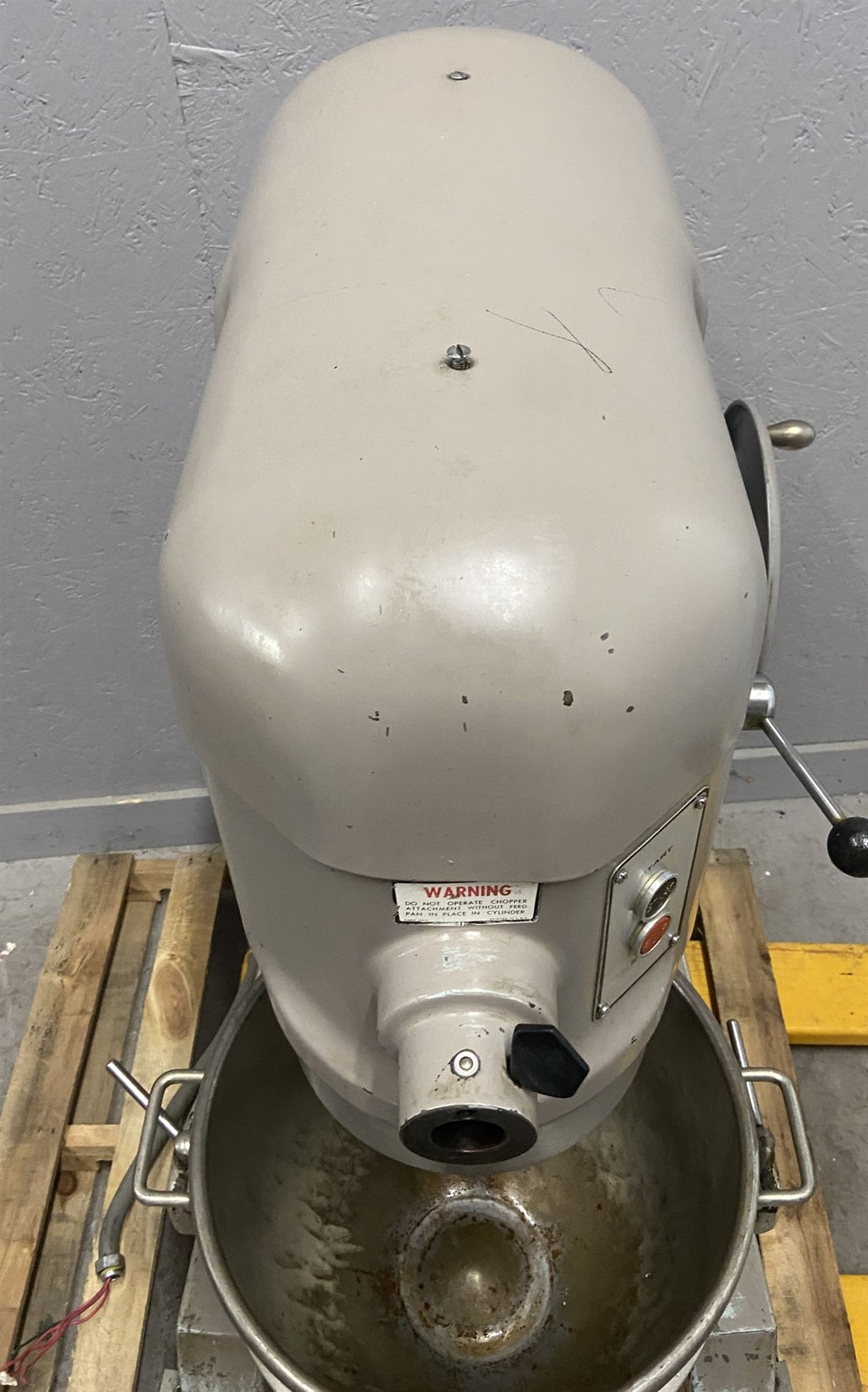 Hobart H-600 60 Qt. Commercial Mixer 440V 3PH w/ Bowl H600 Manual Lift
